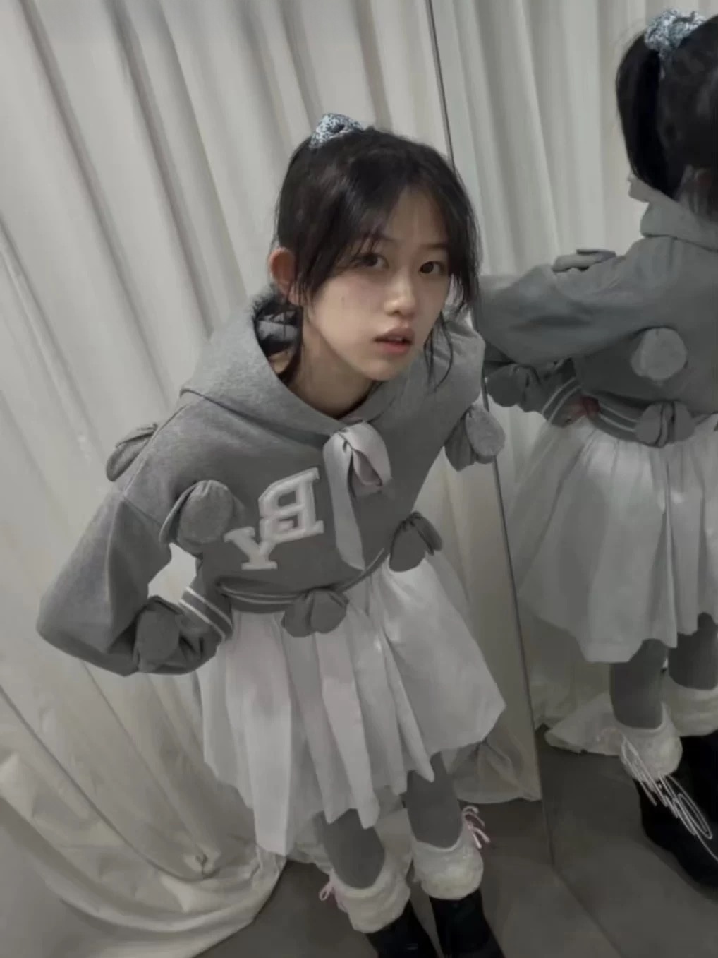 Sweat à capuche à fleurs migno - Anime Merchandise In Japanese avis et prix